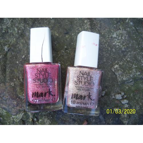 Avon Mark., Nail Style Studio, Mineral Crush Nail Enamel (Lakier do paznokci 3 D) - opinie | zdjęcie do recenzji od Smerfeta83 - 1