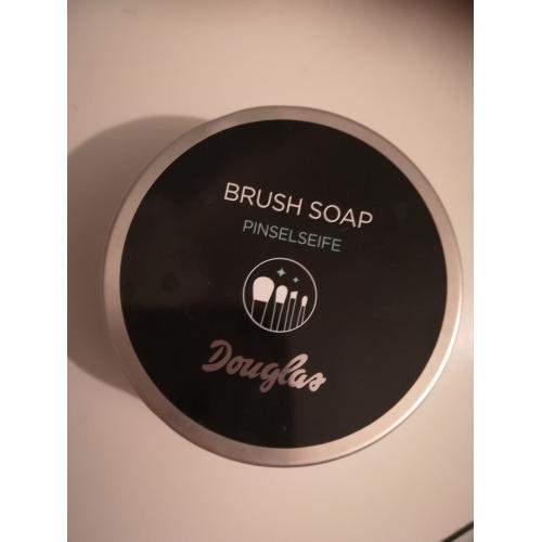 Douglas Collection Brush Soap (Mydło do czyszczenia pędzli) - opinie | zdjęcie do recenzji od Alexisian - 1