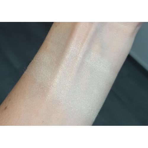 Tune Sparkling Cheek Skin Illuminator (Szampański rozświetlacz) - opinie | zdjęcie do recenzji od LoveKiwi - 1