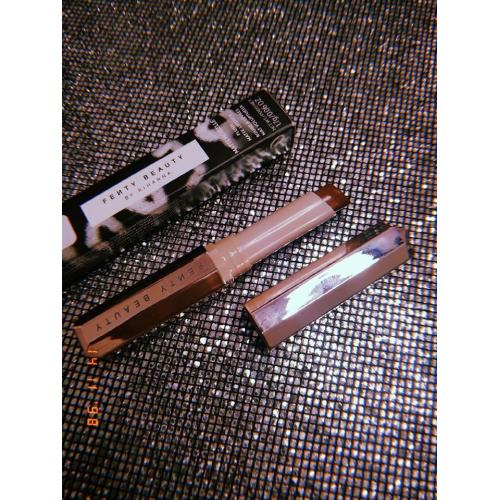 Fenty Beauty by Rihanna Mattemoiselle Plush, Matte Lipstick (Szminka matowa o przedłużonej trwałości) - opinie | zdjęcie do recenzji od Rumcykiewicz