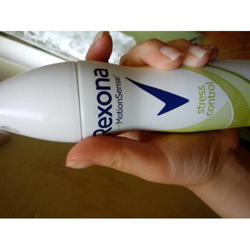 Rexona Women, Stress Control, Antyperspirant w spray`u - opinie | zdjęcie do recenzji od LadyBasia