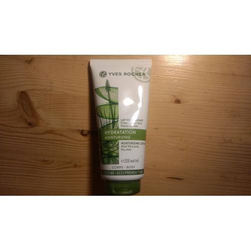 Yves Rocher Hydratation, Lait Rehydratant Corps Peaux Seches [Moisturizing Body Lotion Dry Skin] (Intensywnie nawilżające mleczko do ciała) - opinie | zdjęcie do recenzji od misiaczek1995