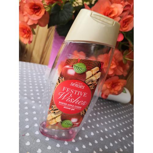 Avon Festive Wishes, Winter Apple Cheer Shower Gel (Żel pod prysznic o zapachu jabłka z cynamonem) - opinie | zdjęcie do recenzji od Bhanuni12
