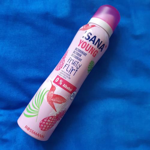 Isana Young, Deospray Fruity Flirt (Dezodorant w sprayu) - opinie | zdjęcie do recenzji od MoniaPasi