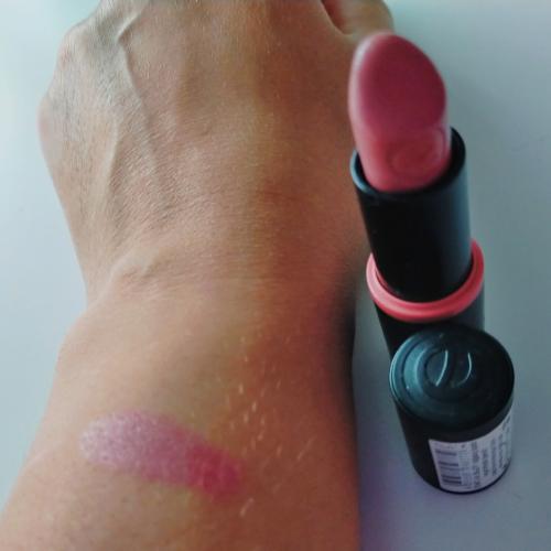 Essence Longlasting Lipstick (Trwała pomadka do ust) - opinie | zdjęcie do recenzji od Mara78