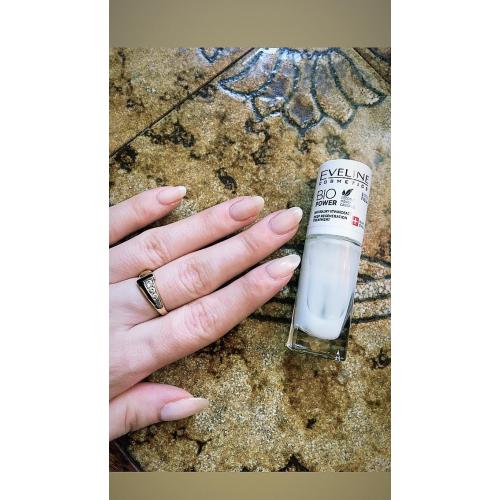 Eveline Cosmetics Nail Therapy professional, Bio Power, Naturalny utwardzacz odżywka-ratunek dla paznokci `Głęboka regeneracja` - opinie | zdjęcie do recenzji od Aniel_lka