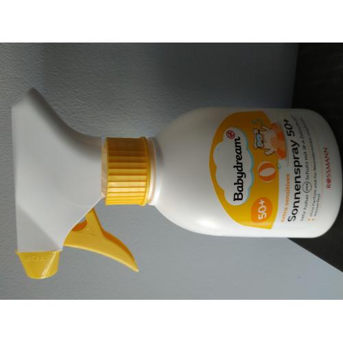 Babydream Spray przeciwsłoneczny dla niemowląt i małych dzieci SPF 50+ (stara wersja) - opinie | zdjęcie do recenzji od silverbullet