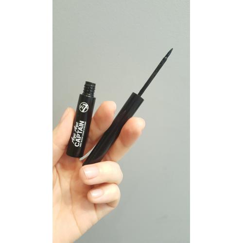 W7 Aye Aye Captain Very Black Liquid Eyeliner (Eyeliner w płynie) - opinie | zdjęcie do recenzji od Zoe_Zebra - 2