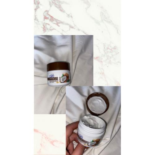 Avon Care, Restoring Moisture with Coconut Oil, Hydrating Multipurpose Cream Face Hand & Body (Intensywnie regenerujący krem do ciała, twarzy i rąk z olejem kokosowym) - opinie | zdjęcie do recenzji od Sis_for_beauty1