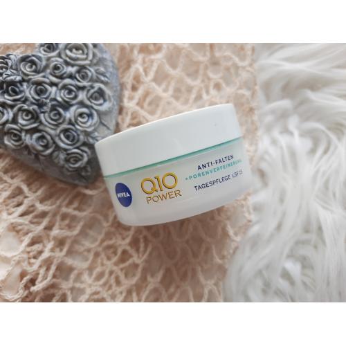Nivea Q 10 Power, Krem do twarzy na dzień SPF 15 `Przeciwzmarszczkowy + redukcja widoczności porów` - opinie | zdjęcie do recenzji od Kosmetykoholic