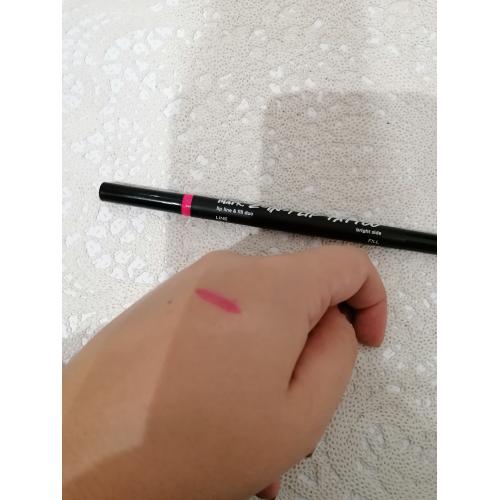 Avon Mark, 2 in 1 Lip Tattoo (Tatuaż do ust we flamastrze) - opinie | zdjęcie do recenzji od asia_paczko - 3