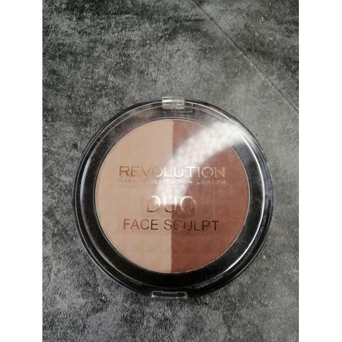 Revolution Beauty (Makeup Revolution) Duo Face Sculpt (Zestaw do konturowania twarzy) - opinie | zdjęcie do recenzji od Monika150794