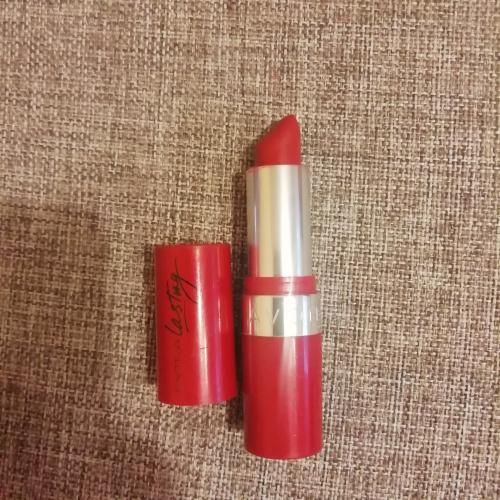 Avon Extra Lasting Lipstick (Supertrwała szminka do ust) - opinie | zdjęcie do recenzji od Skarbus19 - 1