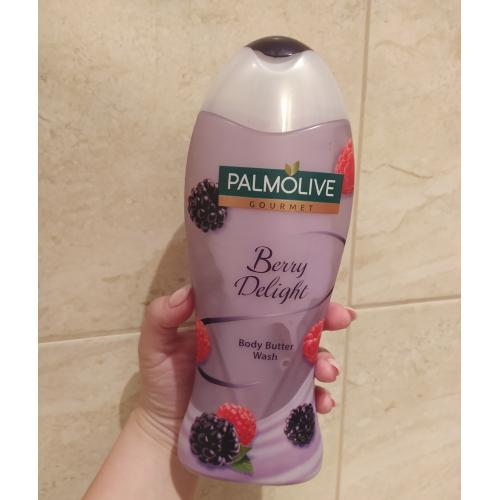 Palmolive Gourmet, Berry Delight, Body Butter Wash (Kremowy żel pod prysznic z ekstraktem z jeżyn) - opinie | zdjęcie do recenzji od Karolinkaaa27