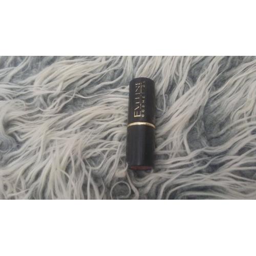 Eveline Cosmetics Aqua Platinum, Pomadka ultra - nawilżająca - opinie | zdjęcie do recenzji od Nagini01 - 1