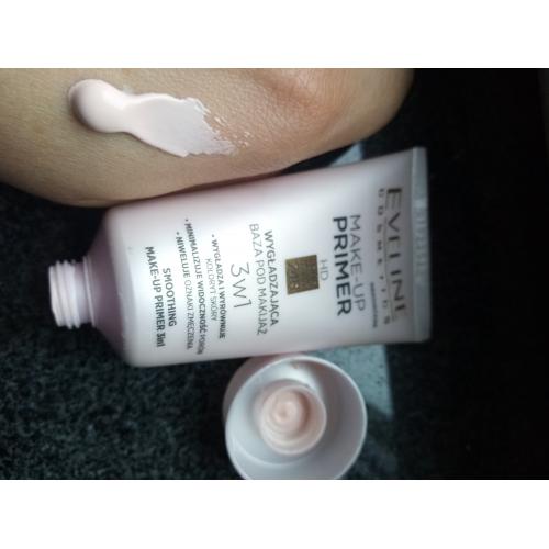 Eveline Cosmetics Make-up Primer, HD Long Lasting Formuła 24h (Wygładzająca baza pod makijaż 3 w 1) - opinie | zdjęcie do recenzji od Wiola435