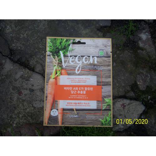 Lomi Lomi Vegan Sheet Mask with Carrot Extract and Vitamins A and E (Wegańska maseczka w płachcie z ekstraktem z marchwi i witaminami A i E) - opinie | zdjęcie do recenzji od Smerfeta83 - 2