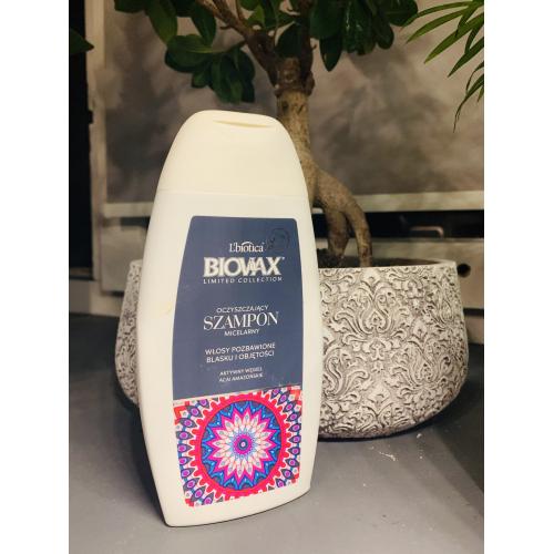 L'biotica Biovax Limited Collection, Aktywny węgiel i acai amazońskie, Oczyszczający szampon micelarny - opinie | zdjęcie do recenzji od Magda_Lena_Magda
