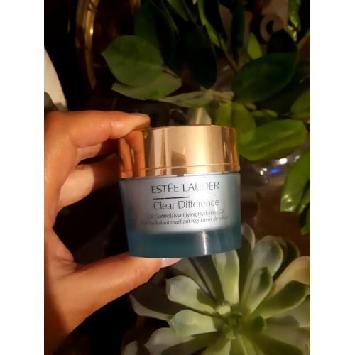 Estee Lauder Clear Difference, Oil Control / Mattifying Hydrating Gel (Żel nawilżająco - matujący ) - opinie | zdjęcie do recenzji od DariaJarkowska
