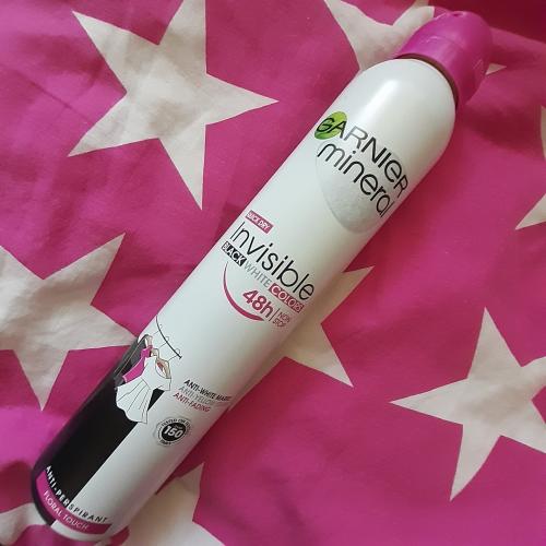Garnier Mineral Deodorant, Invisible 48h Anti - Marks Spray (Antyperspirant przeciw plamom w sprayu (nowa wersja)) - opinie | zdjęcie do recenzji od MoniaPasi