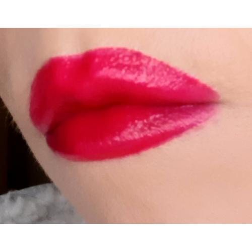 Maybelline New York Vivid Matte Liquid (Matowy błyszczyk do ust) - opinie | zdjęcie do recenzji od Annika05