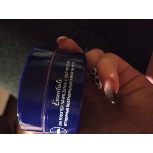 Nivea Essentials, Krem na noc ` 24H Booster nawilżenia + odżywienie` - opinie | zdjęcie do recenzji od Abigeill