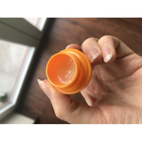 Oriflame Tender Care Protecting Balm with Orange Seed Oil (Krem uniwersalny z olejkiem z pestek pomarańczy) - opinie | zdjęcie do recenzji od Deckowa - 3