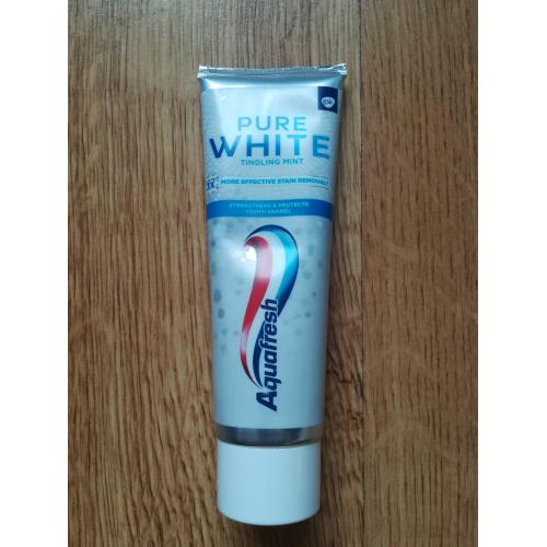 Aquafresh Pure White Tingling Mint, Pasta do zębów wybielająca z fluorkiem - opinie | zdjęcie do recenzji od Lukrecja63 - 1