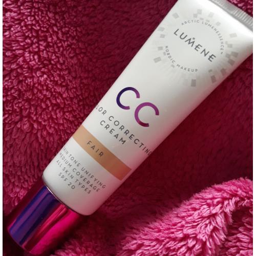 Lumene Nordic Chic, CC Color Correcting Cream  SPF20 (Krem CC) - opinie | zdjęcie do recenzji od Novo_ana