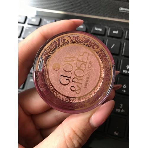 Bell Glow & Roses Highlighter (Rozświetlacz do twarzy) - opinie | zdjęcie do recenzji od alexxiape - 2