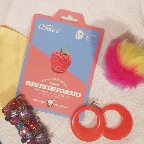 L'biotica Raspberry Vegan Mask Brightens & Refreshes (Rozświetlająco- odświeżająca maska na tkaninie) - opinie | zdjęcie do recenzji od Staria - 2