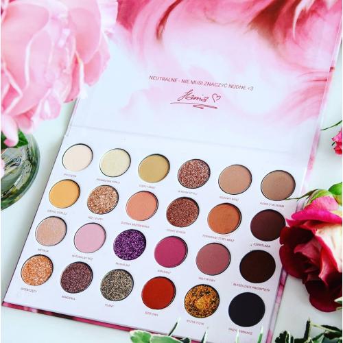 Glam Shop GlamBOX, Autoportret by Hania, Paleta cieni do powiek - opinie | zdjęcie do recenzji od AneczkaK86 - 1