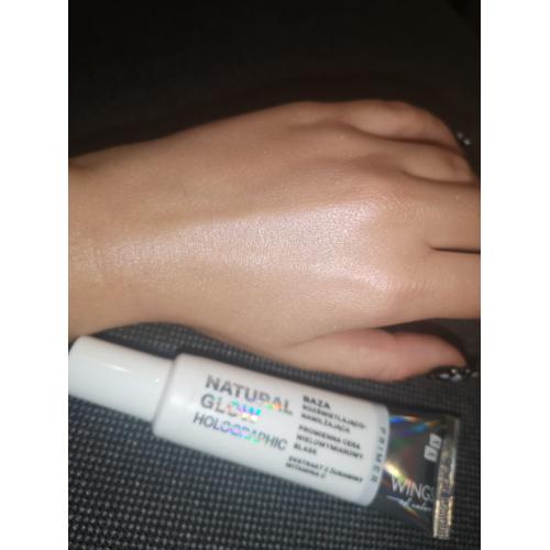 AA Wings of Color Natural Glow Holographic Primer (Baza holograficzna pod makijaż rozświetlająco-nawilżająca) - opinie | zdjęcie do recenzji od marta_zmija - 1