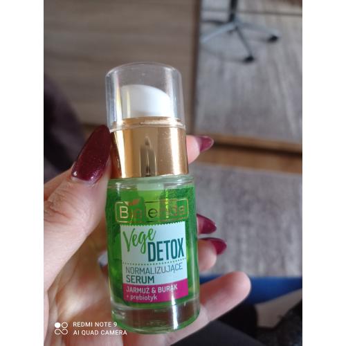 Bielenda Vege Detox, Normalizujące serum do cery mieszanej `Jarmuż & burak + prebiotyk` - opinie | zdjęcie do recenzji od AgnieszkaKisiel