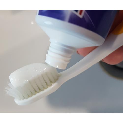 Blend - a - med 3D White Luxe, Pasta do zębów `Olśniewająca biel` - opinie | zdjęcie do recenzji od Staria - 2