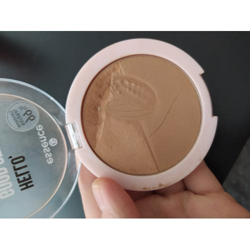 Essence Hello Good Stuff, Matt & Glow Bronzer (Kakaowy puder brązujący) - opinie | zdjęcie do recenzji od NATALA5214 - 1