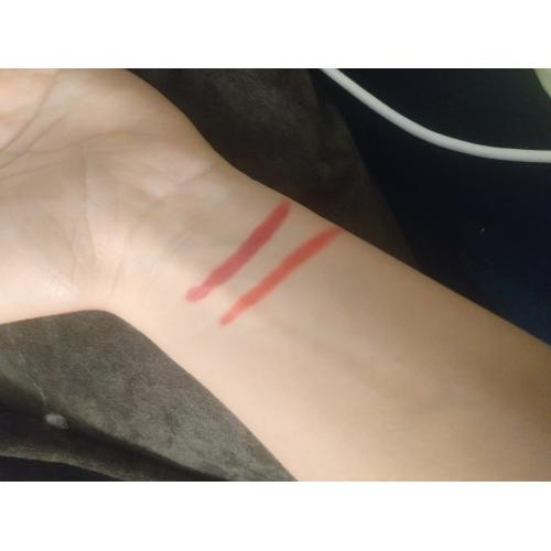 Lovely Color Wear Long Lasting (Pomadka w pisaku) - opinie | zdjęcie do recenzji od sympathyforthedevil
