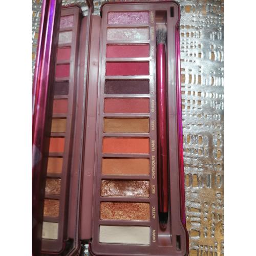 Wibo Go Nude Heartbreaker Eyeshadow Palette (Paleta 12 cieni do powiek) - opinie | zdjęcie do recenzji od M_art_a_Anna - 2