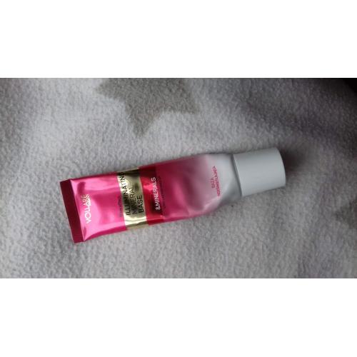 Vollare Cosmetics Glow Effect illuminating Mineral Base (Baza pod makijaż wygładzająco-rozświetlająca) - opinie | zdjęcie do recenzji od Deprofundis666