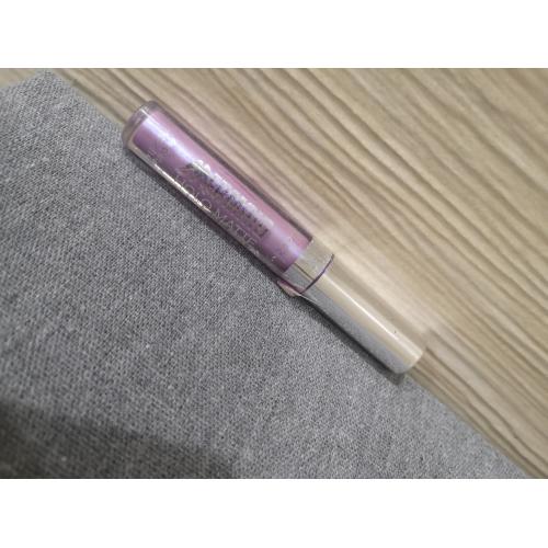 Lovely Mermaid Holo Matte, Holograficzna matowa pomadka do ust - opinie | zdjęcie do recenzji od _zusia