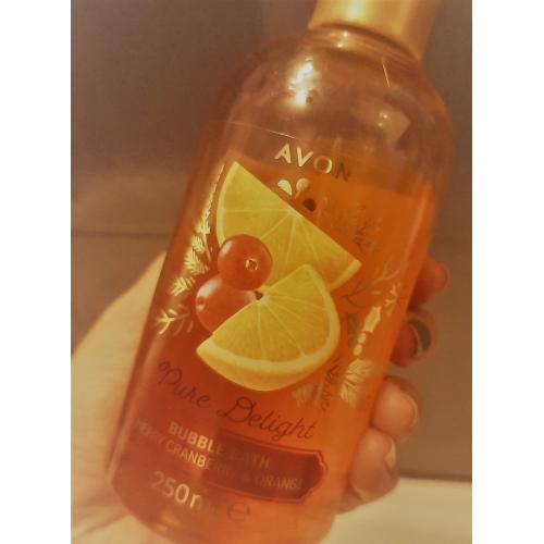 Avon Festive Wishes, Merry Cranberry & Orange Bubble Bath (Płyn do kąpieli `Aromatyczna żurawina i słodka pomarańcza`) - opinie | zdjęcie do recenzji od Kaja881112