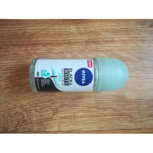 Nivea Invisible Fresh, Black & White, Antyperspirant w kulce - opinie | zdjęcie do recenzji od Lukrecja63