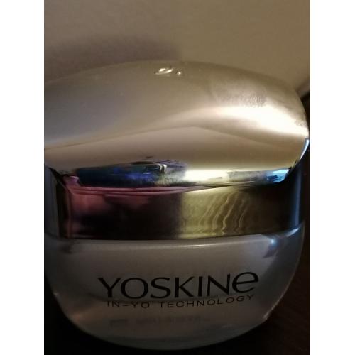 Yoskine Geisha Gold Secret, Krem 3D multi-lifting na zmarszczki na dzień i na noc  z pyłem z kamienia księżycowego - opinie | zdjęcie do recenzji od Kafe81