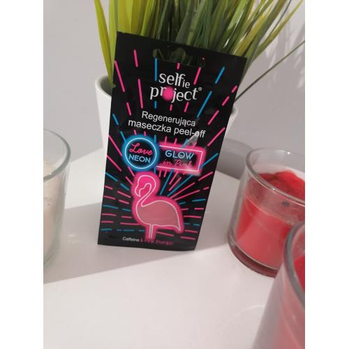 Selfie Project Love Neon, Maseczka pielęgnacyjna regenerująca peel-off `Glow in Pink` - opinie | zdjęcie do recenzji od blondeinbeauty