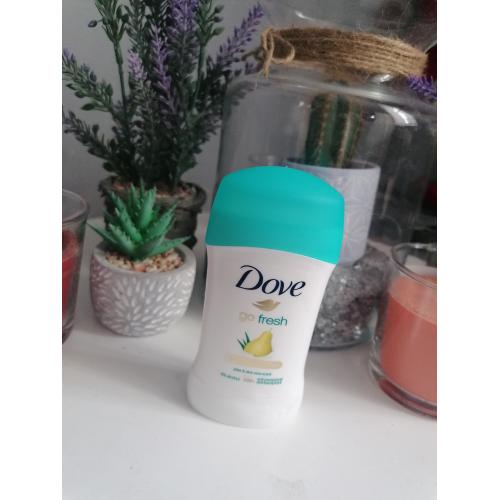 Dove Go fresh, Antyperspirant w sztyfcie 'Pear& Aloe Vera' - opinie | zdjęcie do recenzji od blondeinbeauty