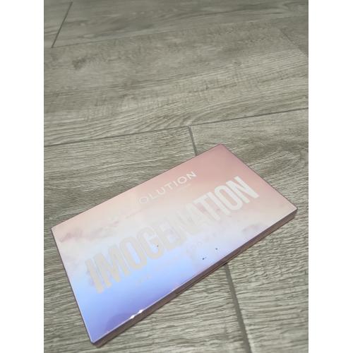 Revolution Beauty (Makeup Revolution) Makeup Revolution x Imogenation, The Eyeshadow Palette (Paleta 20 cieni do powiek) - opinie | zdjęcie do recenzji od ReescueeMee - 1