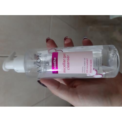 Avon Nutra Effects, Soothe Micellar Gel Cleanser (Żel micelarny do cery wrażliwej) - opinie | zdjęcie do recenzji od KIN0183