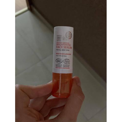 Natura Siberica Natural Organic Certified Brightening Serum with Organic Kuril Tea (Serum do twarzy rozświetlające z hydrolatem z herbaty kurylskiej) - opinie | zdjęcie do recenzji od Aniaaq11