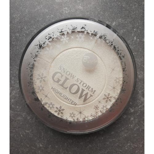 Bell Snowy Wonderland, Snow Storm Glow Highlighter (Intensywnie błyszczący rozświetlacz do twarzy i ciała) - opinie | zdjęcie do recenzji od pannaojanna - 1