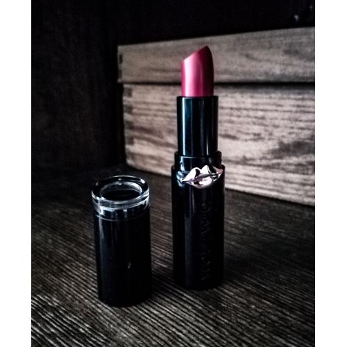 Wet n Wild Megalast, Matte Lip Color (Matowa pomadka do ust) - opinie | zdjęcie do recenzji od Nathaliee85 - 2